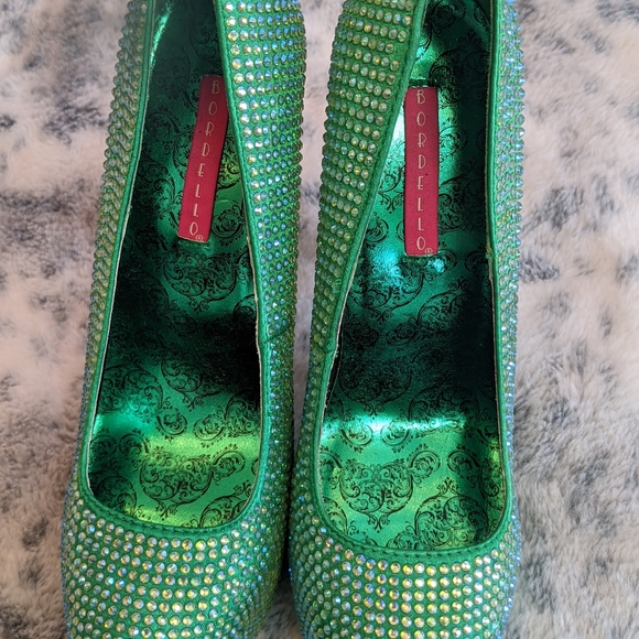 Bordello Rhinestone pinup heels - Picture 5 of 7